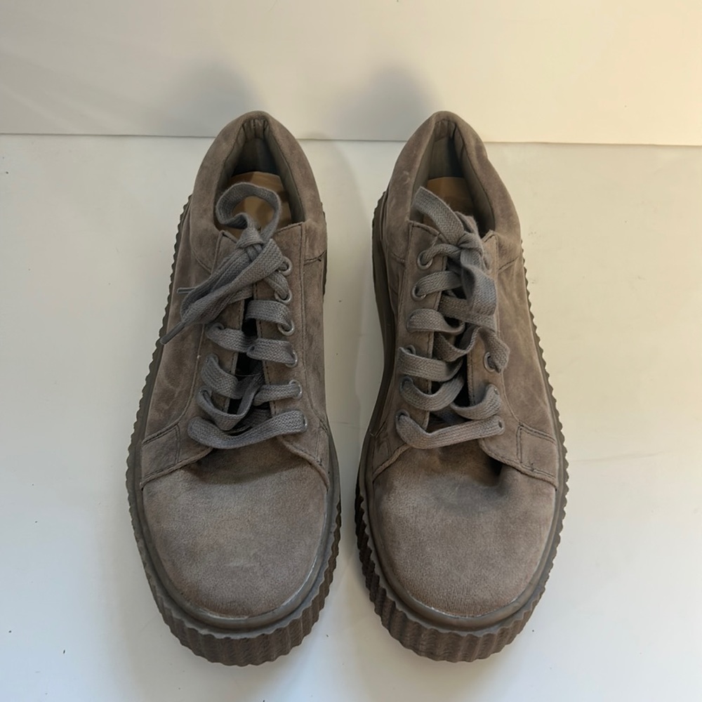 Anouka JustFab Faux Suede Fashion Sneaker Tan Monochrome Women's Size 6.5